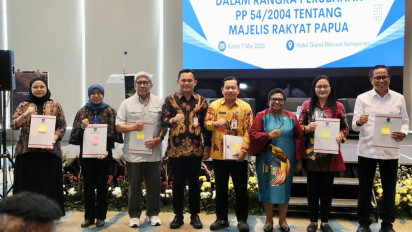 Wamendagri Ribka Haluk Tekankan Penguatan Peran MRP dalam Penyusunan RPP Perubahan Kedua PP 54 Tahun 2004