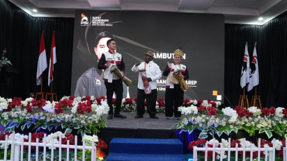 Kaesang Lantik Pengurus DPW PSI Papua Tengah, Nama Jokowi Diteriakkan