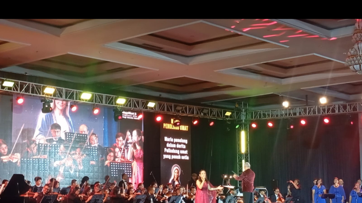 Gelar Konser Rohani, Grha Bung Karno Klaten Dipadati 2.400 Jemaat
            - galeri foto