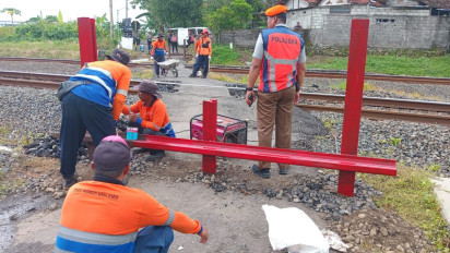 Marak Kecelakaan Akibat Pengguna Jalan Nekat Terobos Rel, KAI Daop 6 Yogyakarta Tutup 38 Perlintasan Liar