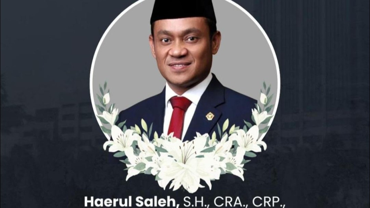 1 Orang Tewas dalam Kebakaran Rumah di Tanjung Barat, Ternyata Anggota BPK RI Haerul Saleh
            - galeri foto