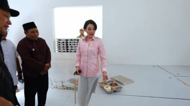 Sherly Tjoanda 'Sentil' Kepsek Sekolah Rakyat soal Porsi Makanan Siswa, Gubernur Malut: Bayangkan Bapak, Mana Cukup?