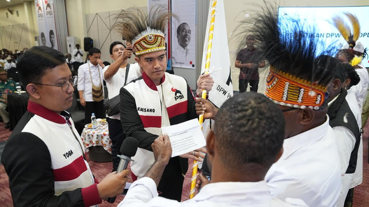 Hadiri Rakorwil Papua Pegunungan, Kaesang Tegaskan Papua Juga Harus Semaju Daerah Lain
            - galeri foto