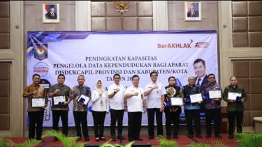 Dukcapil Percepat Digitalisasi Adminduk, Teguh Setyabudi Tekankan Layanan Harus Jemput Bola