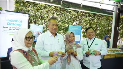 Strategi Pemberdayaan Perempuan Bangun Ekonomi Keluarga Lewat UMKM dan Ekonomi Syariah 