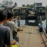 Lensa Berbicara: Limbah Tekstil Cemari Kali Cakung Grand Jakarta Utara