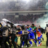PSSI Angkat Bicara Soal Kericuhan Pasca Persipura Vs Adhyaksa FC di Stadion Lukas Enembe, Singgung Soal FIFA