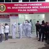 1 Kantong Jenazah Berisikan 2 Potongan Tubuh Diduga Ibu dan Anak Sedang Berpelukan