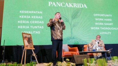Bamsoet Beri Pujian Peluncuran Buku Kisah Perjuangan Jerry Hermawan Lo