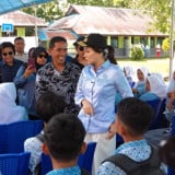 Kesal Dengar Jawaban Kepala Sekolah yang  Asbun , Sherly Tjoanda Beri Teguran: Kalau Bapak Seperti Ini, Bagaimana Muridnya