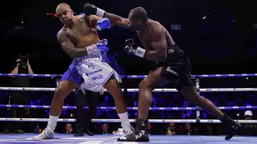 Hasil Tinju Dunia: Hajar Fabio Wardley Sampai TKO, Daniel Dubois Rebut Sabuk Gelar Juara Kelas Berat WBO