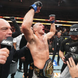 Rekap Hasil UFC 328: Sean Strickland Pecundangi Khamzat Chimaev, Joshua Van Pertahankan Sabuk Juara
