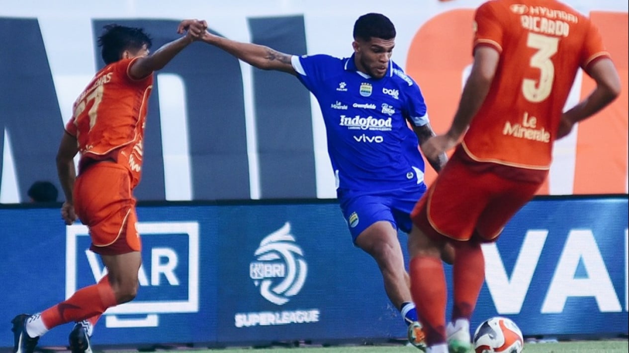 Jaga Asa Juara Super League 2025-2026, Persib Bandung Curi Poin Penuh dari Persija Jakarta
            - galeri foto