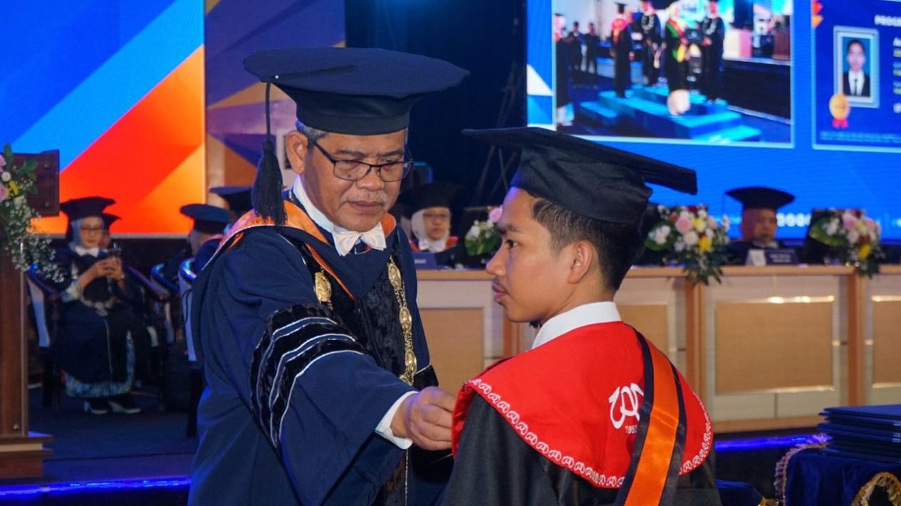 Sebanyak 1.096 Lulusan UAD Siap Menjadi Profesional yang Berintegritas
            - galeri foto