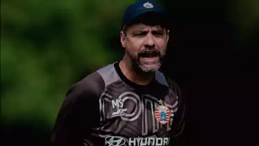 Mauricio Souza Keberatan Keputusan Wasit FIFA Usai Persija Kena Comeback Persib