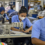 Buruh, UMKM, dan Ojol Hadapi Tekanan Baru di Tengah Ketidakpastian Kerja, Perlindungan Sosial Dinilai Belum Menjawab Tantangan Kerja Modern?