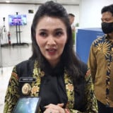 Gubernur Sherly Tjoanda Ajak Seluruh Warga Maluku Utara Langitkan Doa untuk Siti Totou Umar yang Wafat di Tanah Suci