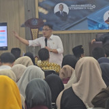 Wamendes Ahmad Riza Patria Ajak Mahasiswa Bangun Desa dengan Teknologi