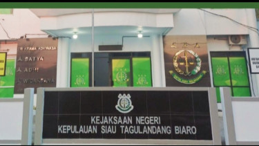 Warga Sitaro Sampaikan Aspirasi Secara Damai di Kantor Kejaksaan Negeri