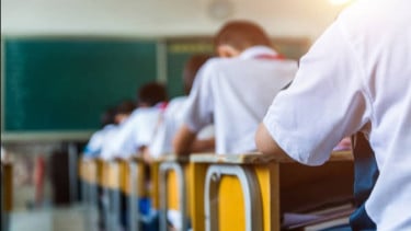 Dua Siswa Madrasah Aliyah Padang Dikeluarkan dari Sekolah Karena Nunggak Bayar Seragam Rp300 Ribu