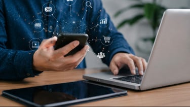 Mengapa Advertising Tradisional Mulai Tertinggal di Era AI-Driven Growth?