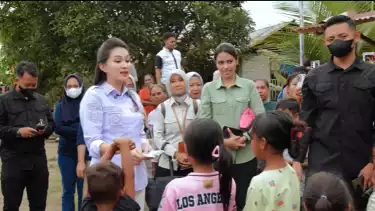 Sherly Tjoanda Hela Nafas Dalam-dalam Setelah Temui Anak yang Tak Bisa Perhitungan Dasar: Mamanya yang Mana Ini?