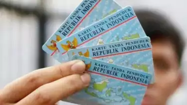 Perekaman e-KTP Tertinggi Nasional, Jakarta Barat Diganjar Penghargaan Kemendagri