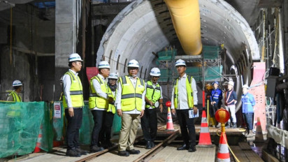Gibran Akui Progres Pembangunan MRT Fase 2A Berjalan Cepat