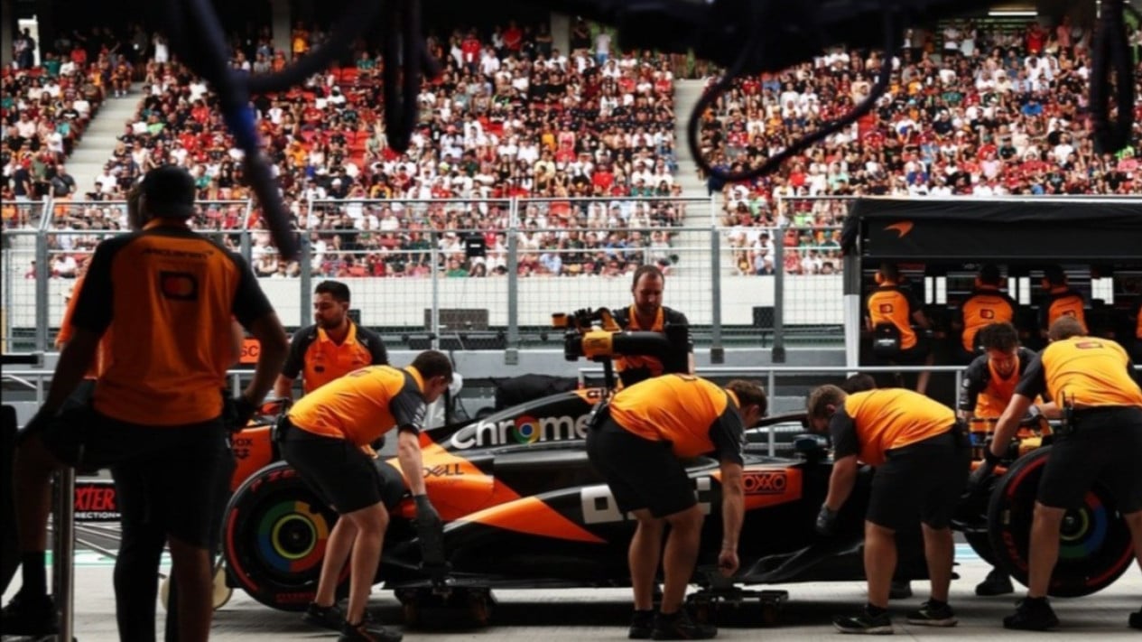 Oscar Piastri dan Lando Norris Naik Podium di F1 GP Miami 2026, McLaren Pede Bisa Pertahankan Gelar Ganda Musim Ini
            - galeri foto