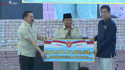 Prabowo Hadiri Penyerahan Uang Hasil Penertiban Kawasan Hutan Senilai Rp10,27 Triliun