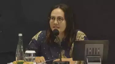 Usai Viral Kasus Cerdas Cermat MPR, Isi Status WhatsApp Juri Indri Wahyuni Buat Geram Warganet