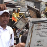 Tak Ingin Kekumuhan Dibiarkan, Dedi Mulyadi soal 35 Tahun Trotoar Kota Bandung Dipenuhi Kios Liar: Fungsi Harus Dikembalikan Sebagaimana Mestinya