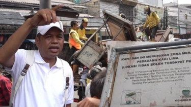 Tak Ingin Kekumuhan Dibiarkan, Dedi Mulyadi soal 35 Tahun Trotoar Kota Bandung Dipenuhi Kios Liar: Fungsi Harus Dikembalikan Sebagaimana Mestinya