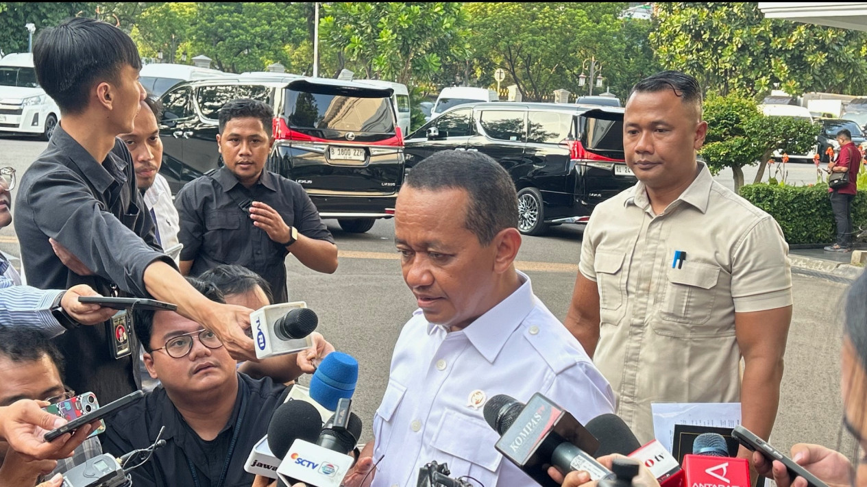 Kadin China Layangkan Surat Protes Terkait Regulasi Baru, Bahlil Akui Sudah Komunikasi dengan Dubes
            - galeri foto