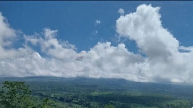 Gunung Semeru Erupsi 