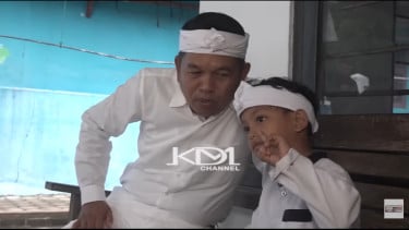 Dedi Mulyadi Penuhi Permintaan Bocah Tasikmalaya yang Rewel Sampai Guling-guling Demi Bisa Foto dengan KDM