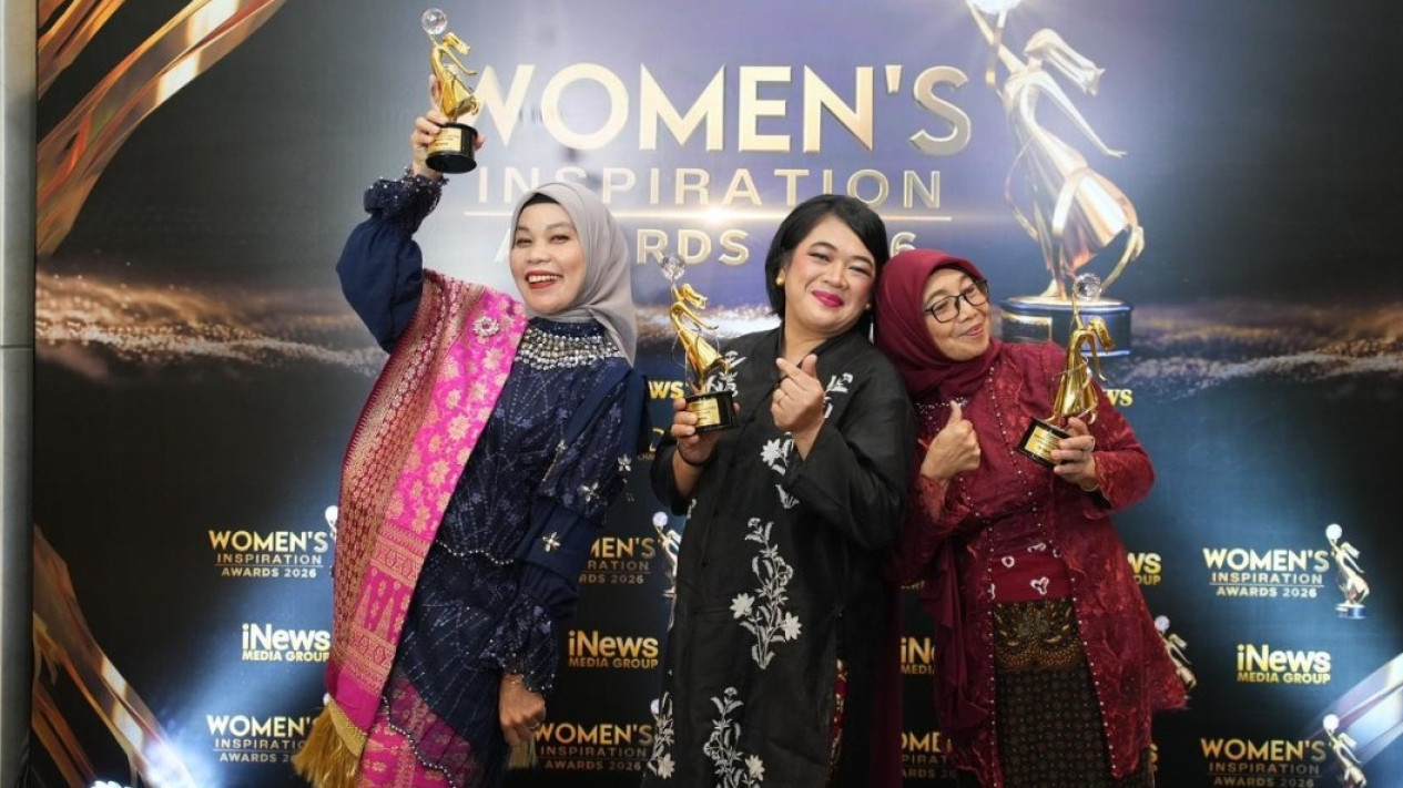 Buktikan Perempuan Bisa Jadi Penggerak Ekonomi Keluarga, Nasabah PNM Mekaar Tuai Apresiasi
            - galeri foto