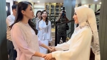 Berkunjung ke Rumah Ashanty, Kebiasaan Gubernur Sherly Tjoanda saat Lihat Makanan Bikin Warganet Gemas