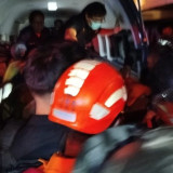 Detik detik Evakuasi Korban Meninggal Kebakaran Megamall Manado