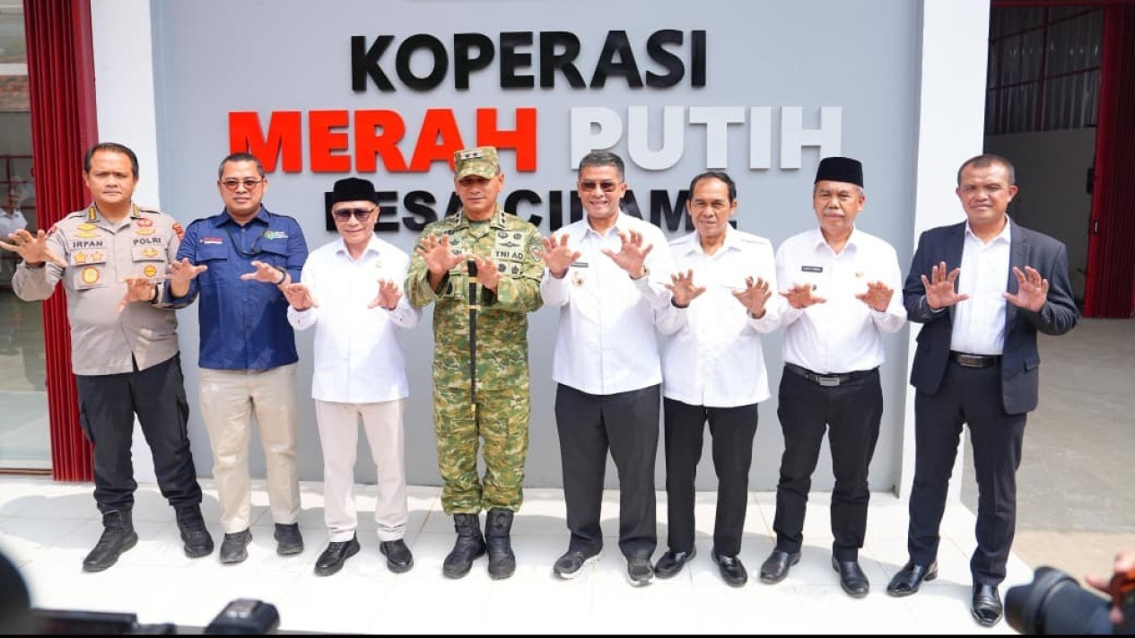 Wagub Jabar: Ribuan Koperasi Desa Merah Putih di Jabar Rampung Juli 2026
            - galeri foto