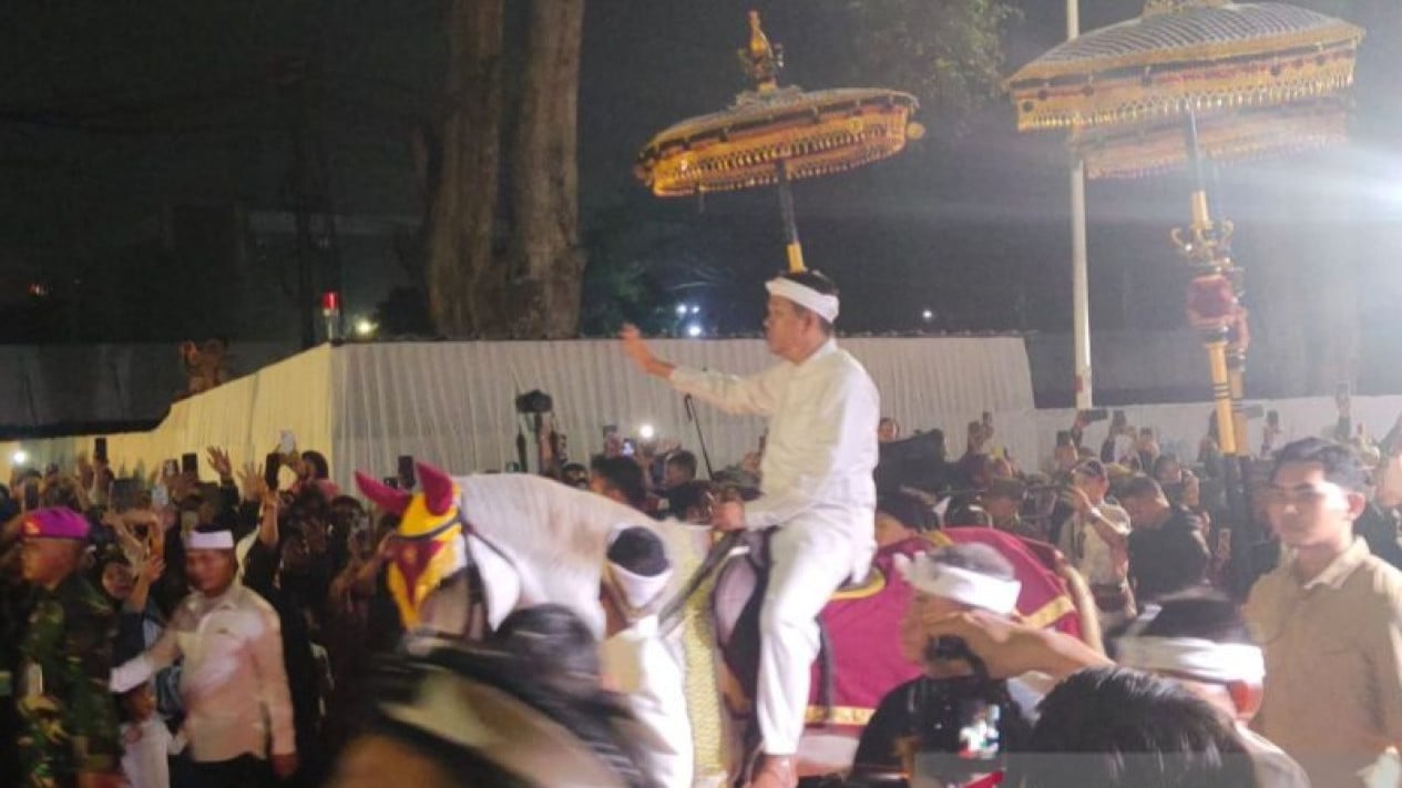 Pemprov Jabar Tegaskan "Hari Tatar Sunda" Bukan Upaya Penggantian Nama Jawa Barat
            - galeri foto