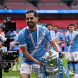 Tak Hanya Juara Piala FA 2025-2026, Manchester City Juga Sukses Temukan Pengganti Bernardo Silva usai Kandaskan Chelsea