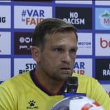 Julio Cesar Bayar Hutang Kesalahan, Tangan Kanan Bojan Hodak Abaikan Dosa Bek Asing Persib