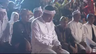 KDM Tiba-Tiba Minta Maaf ke Warga Jawa Barat usai Puncak Kirab Mahkota Binokasih di Bandung: Saya Mohon Maaf