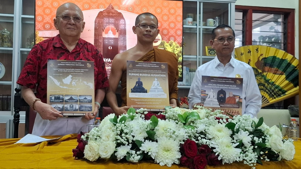 Pengecoran Rupang Buddha Nusantara Bagian Kelima Dilaksanakan di Wihara Dhamajaya Surabaya
            - galeri foto