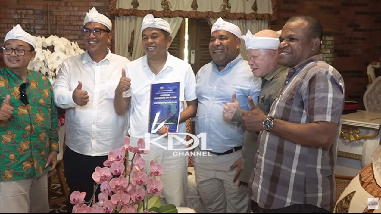 Dedi Mulyadi Tak Habis Pikir, Bisa-bisanya Diminta Jadi Pembicara di Papua, KDM: Saya Gak Bisa Apa-apa, Gubernur Konten
            - galeri foto