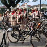 Komunitas Onthelis Padati Benteng Vredeburg Yogyakarta dalam Rakernas KOSTI dan Ajang Nostalgia​
