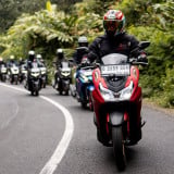 MAXi Tour Boemi Nusantara 2026 Susuri Keindahan Alam dan Budaya di Bumi Pasundan, Jelajahi Kampung Naga hingga Keraton Kasepuhan Cirebon