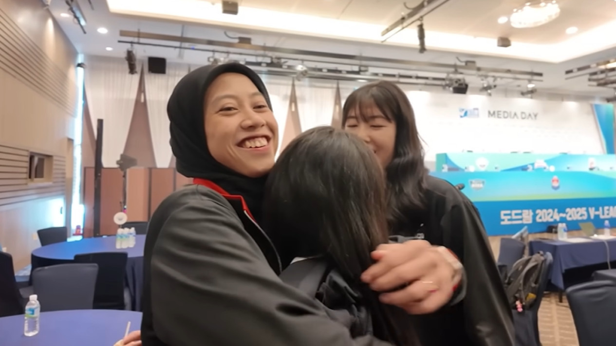Hillstate Sudah Pantau Megawati Hangestri Sejak 2024? Akun YouTube Klub Abadikan Momen Kim Da-in Peluk Megatron
            - galeri foto