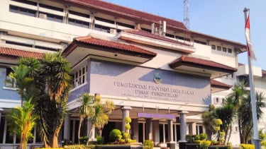 Instruksi Langsung Dedi Mulyadi: Masuk 41 Sekolah di Jabar Hanya Melalui Jalur Prestasi